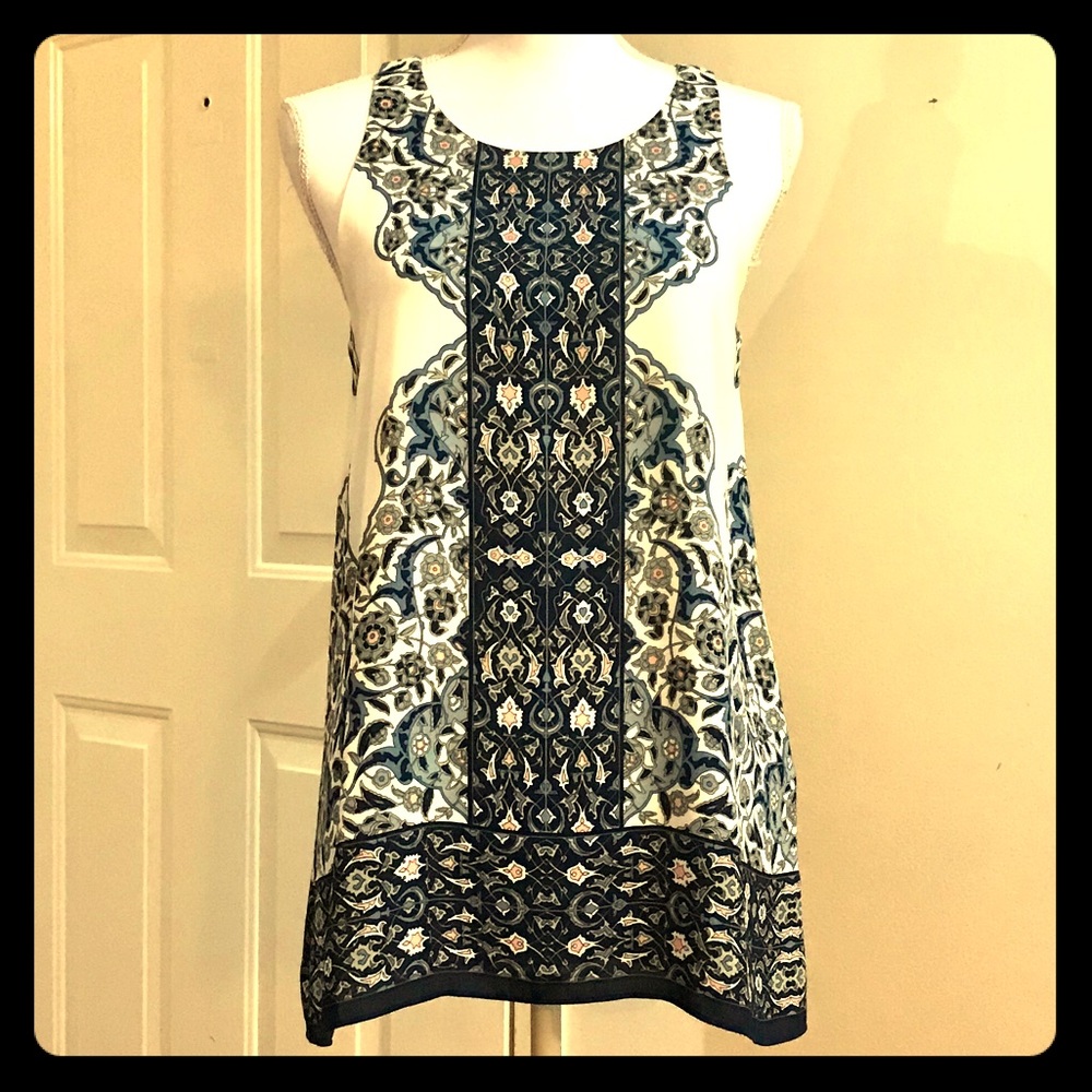 Max Studio sleeveless blouse